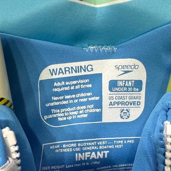 Speedo Blue Wave Shark Kids' Life Vest - Picture 3 of 3